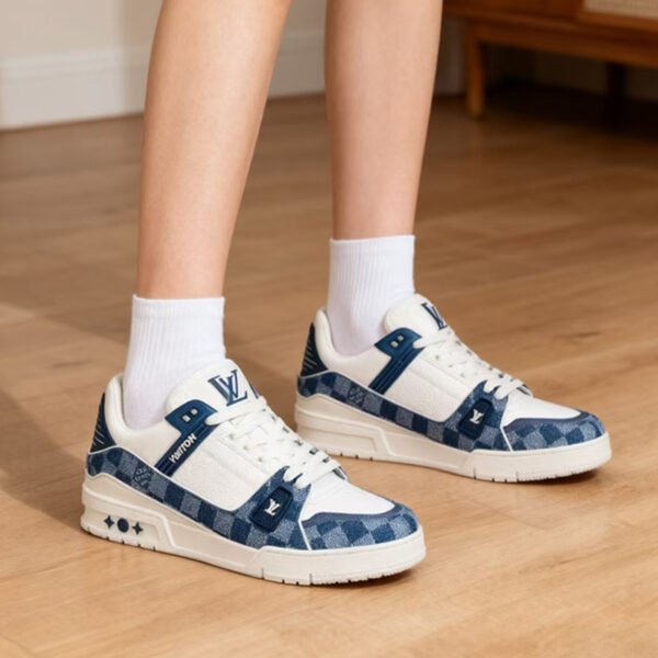 XA00602 Louis Vuitton Shoes LV Trainer Sneakers