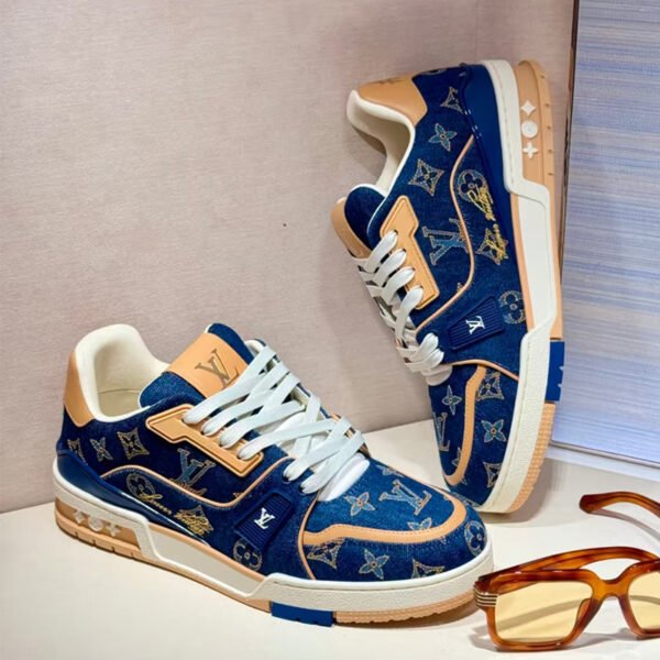 XA01001 Louis Vuitton Shoes LV Trainer Sneakers