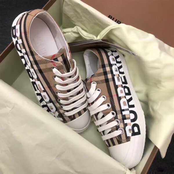XG002-004-010 XG00203 Burberry Shoes Vintage Check Sneakers