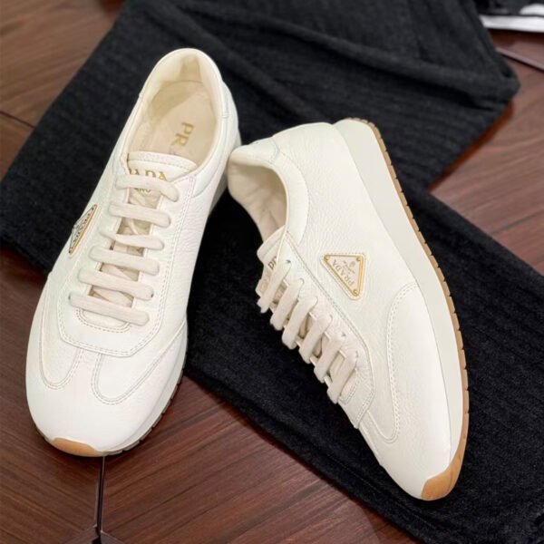 XJ002-004-010-01 XJ00204 Prada Shoes Rank Suede Sneakers